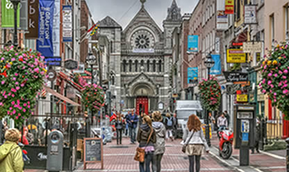 Trip to A LIFE EN ROSE 2026 in English | Travel agency Festival